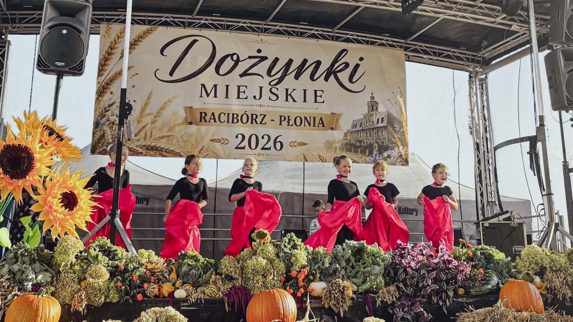 Talenty ZSP nr 3 na scenie miejskich dożynek na Płoni