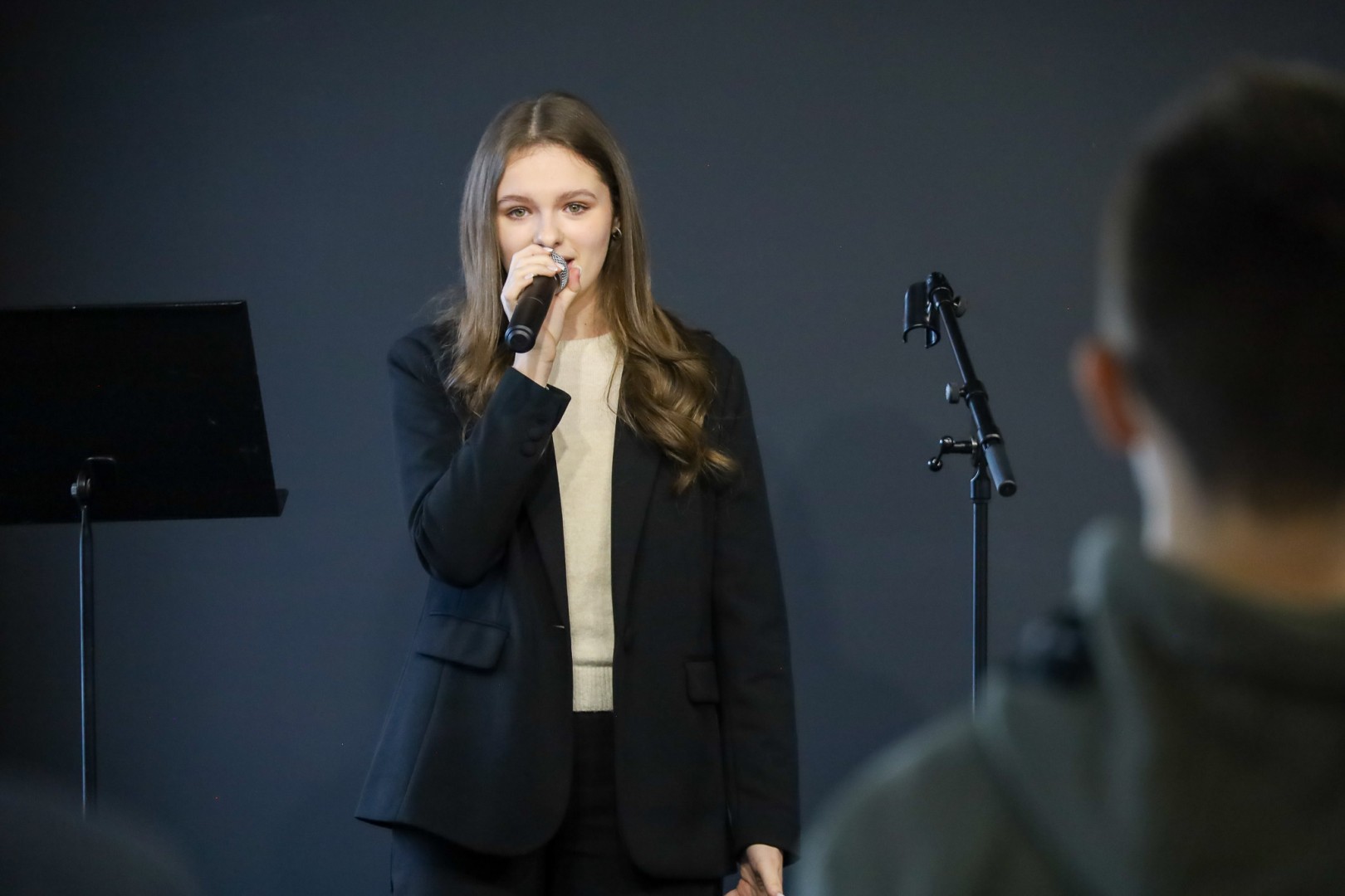 Nowa przestrzeń dla młodych talentów w Raciborzu! Otwarta Scena Stacji Młodych zaprasza