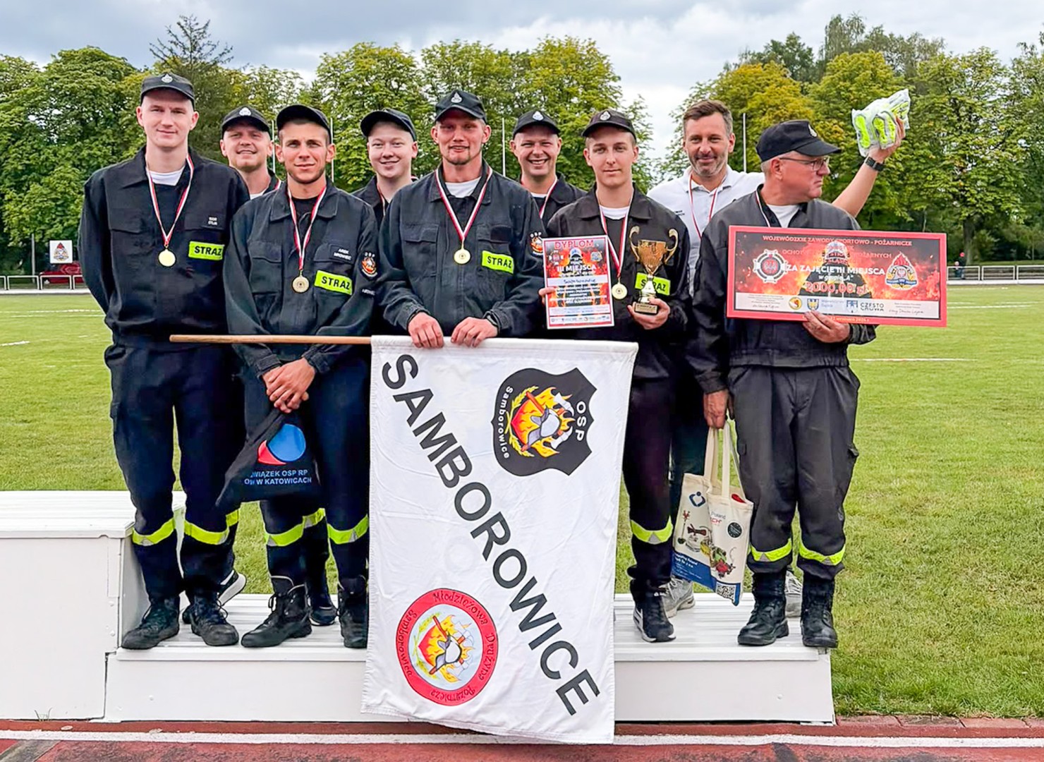 Świetny występ druhów z OSP Samborowice! Trzecie miejsce na Wojewódzkich Zawodach Sportowo-Pożarniczych w Częstochowie
