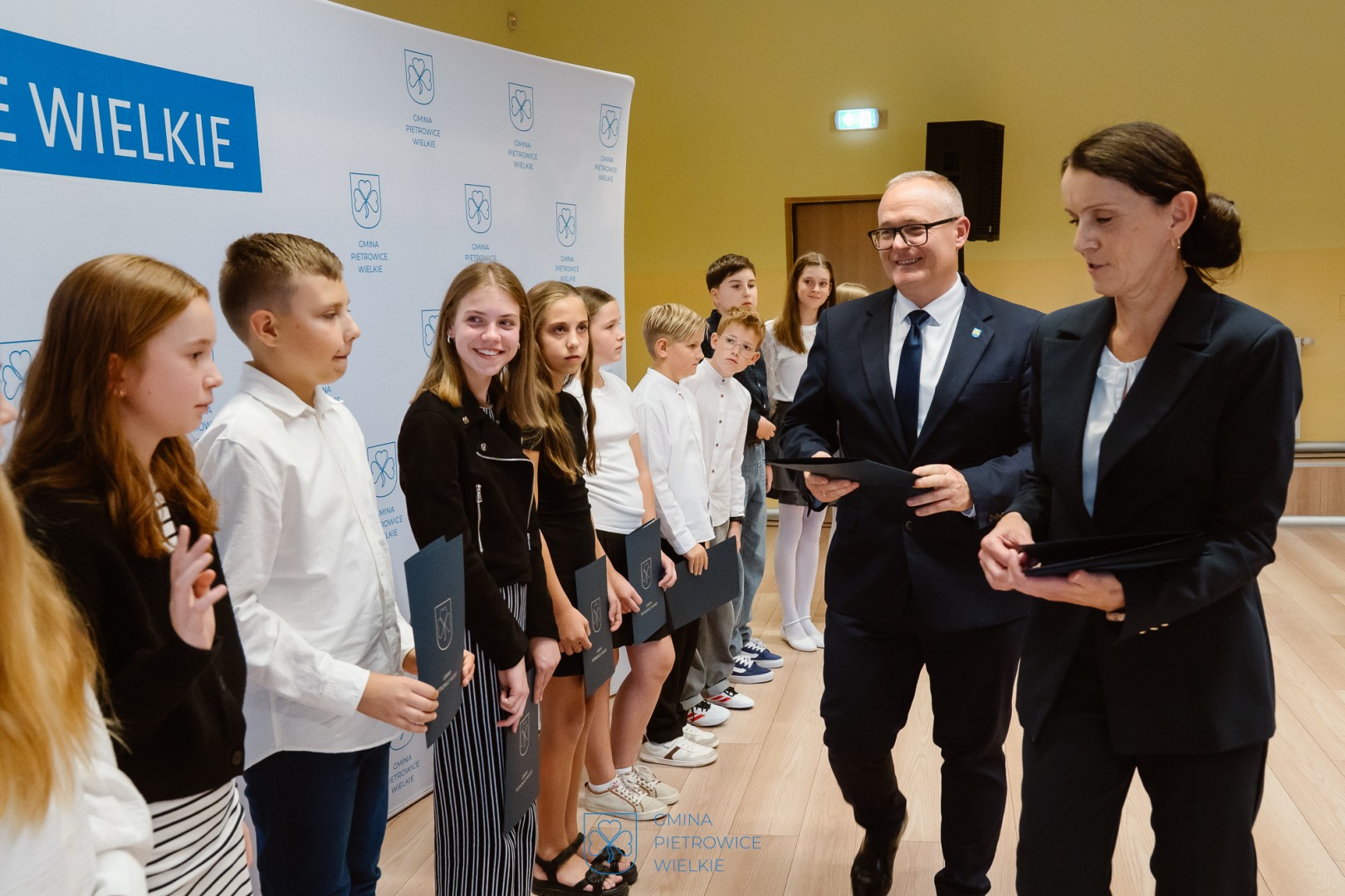 Najlepsi z najlepszych. Nagrody Wójta Gminy Pietrowice Wielkie dla uczniów i sportowców [FOTO