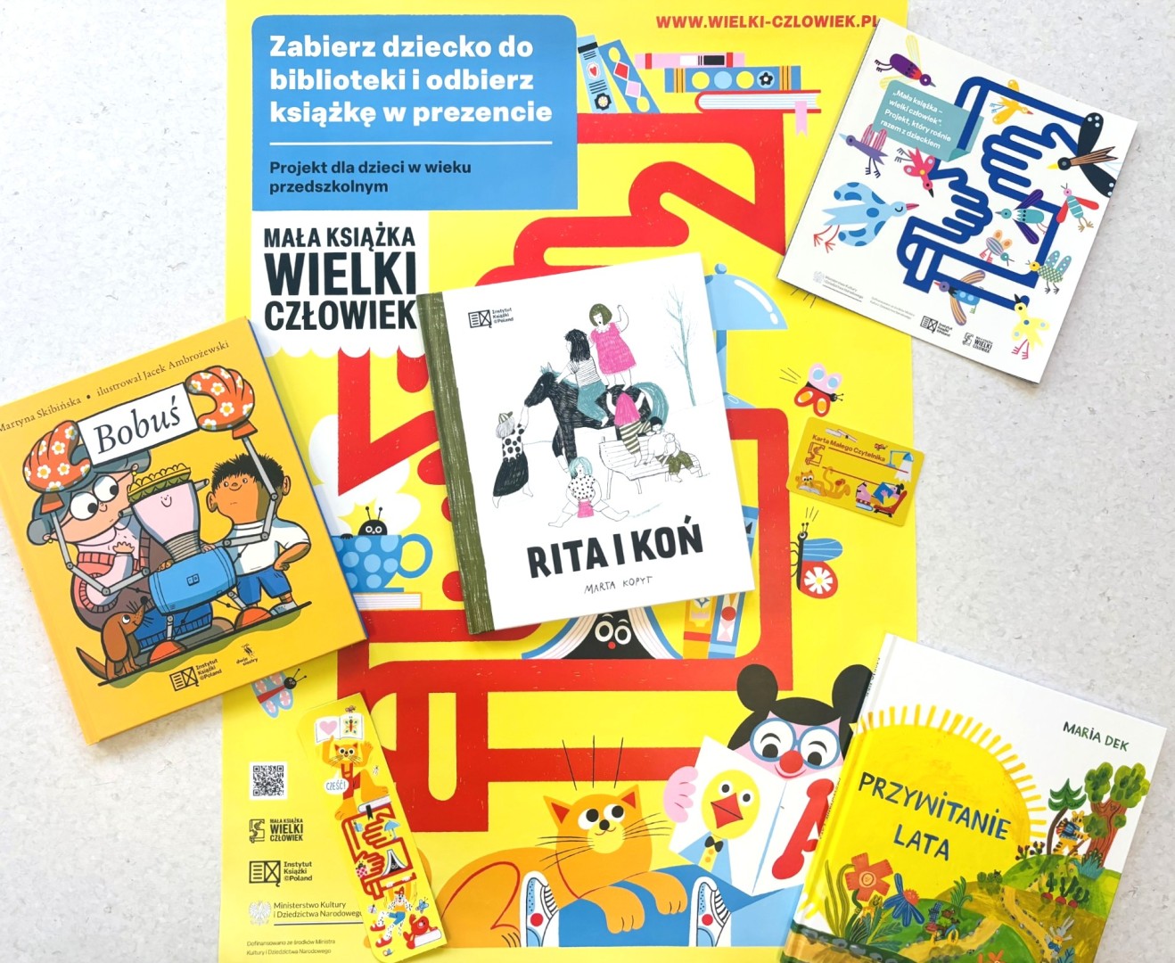 Mała książka – wielki człowiek. Bezpłatne wyprawki do odbioru w bibliotece