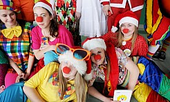 Doktor Clown z Mikołajem odwiedzili szpital - Serwis informacyjny z Raciborza - naszraciborz.pl