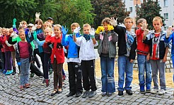 Uczniowie SP 18 w akcji Sprzątanie Świata - Serwis informacyjny z Raciborza - naszraciborz.pl