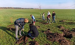 Fundusz dofinansuje akcję - Posadź swoje drzewko - Serwis informacyjny z Raciborza - naszraciborz.pl