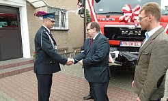 Nowy w&oacute;z strażacki dla OSP w Pniowcu - Serwis informacyjny z Raciborza - naszraciborz.pl