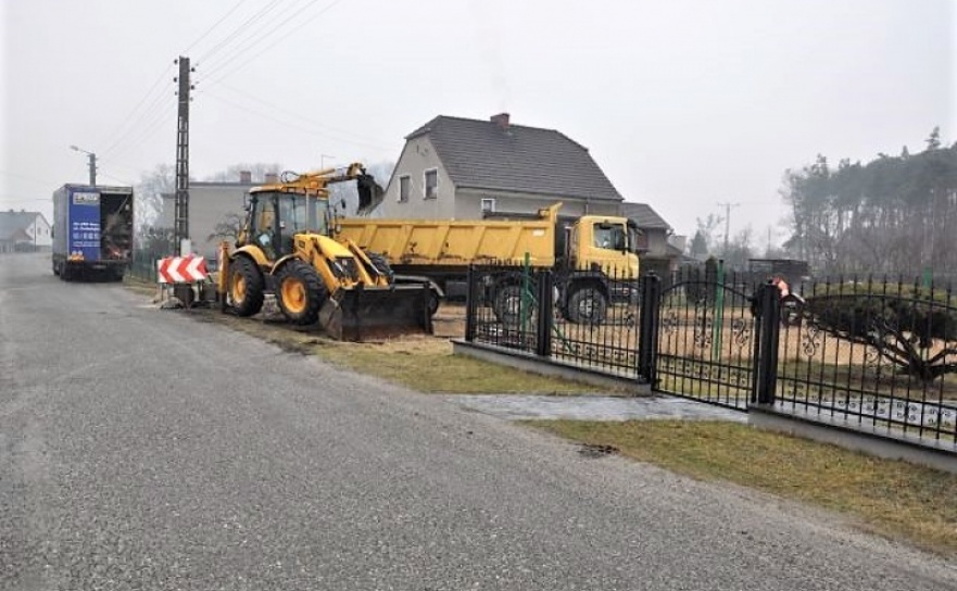 Budowa kanalizacji w Kuźni Raciborskiej rozpoczęta  - Serwis informacyjny z Raciborza - naszraciborz.pl