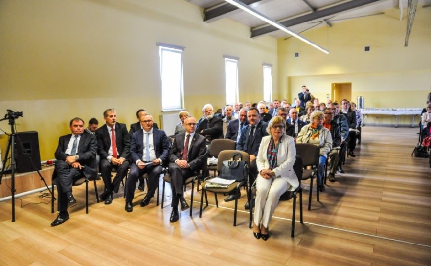 Alternatywa dla niskiej emisji, czyli o walce ze smogiem na konferencji w Pietrowicach Wlk. - Serwis informacyjny z Raciborza - naszraciborz.pl