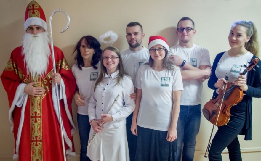 Święty Mikołaj odwiedził pacjentów w raciborskim szpitalu - Serwis informacyjny z Raciborza - naszraciborz.pl