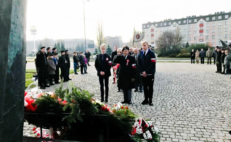 Na drodze do Niepodległej. Racibórz 11.11.2018  - Serwis informacyjny z Raciborza - naszraciborz.pl
