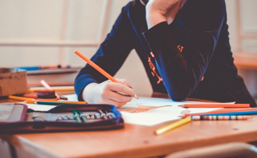 Egzamin ósmoklasisty 2025 - tak wypadły raciborskie szkoły - Serwis informacyjny z Raciborza - naszraciborz.pl