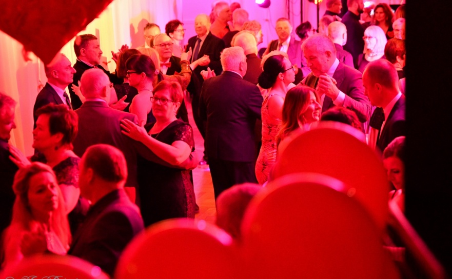 Kurs tańca towarzyskiego w Raciborskim Centrum Kultury - Serwis informacyjny z Raciborza - naszraciborz.pl