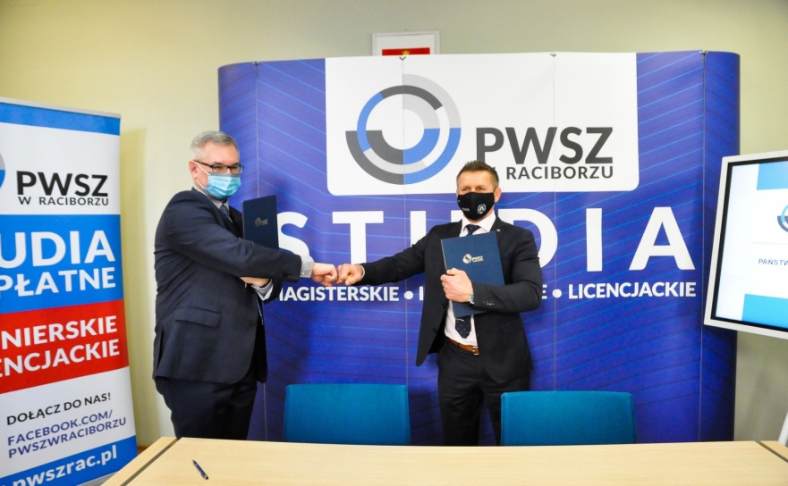 Raciborska PWSZ współpracuje z Polskim Związkiem Zapaśniczym [FOTO i WIDEO] - Serwis informacyjny z Raciborza - naszraciborz.pl