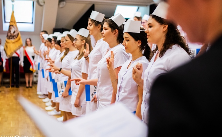 Pielęgniarstwo na raciborskiej PWSZ z akredytacją na kolejne trzy lata - Serwis informacyjny z Raciborza - naszraciborz.pl