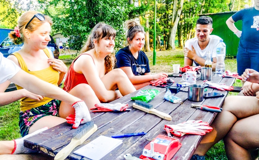 Pleśna w rękach studentów architektury raciborskiej PWSZ - Serwis informacyjny z Raciborza - naszraciborz.pl