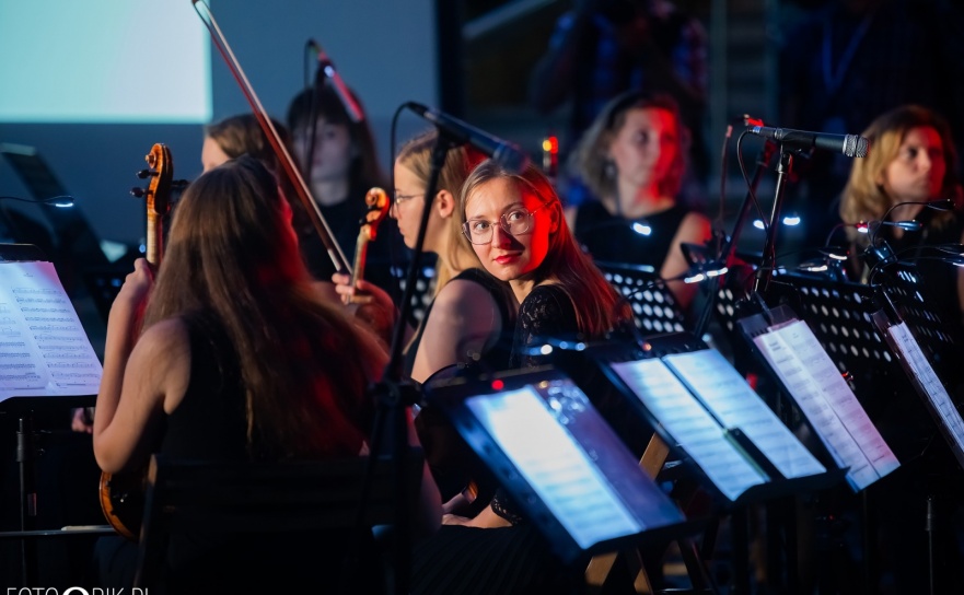 Bezpłatne wejściówki na koncert muzyki filmowej w ramach Raciborskiej Gali Kultury i Wolontariatu - Serwis informacyjny z Raciborza - naszraciborz.pl