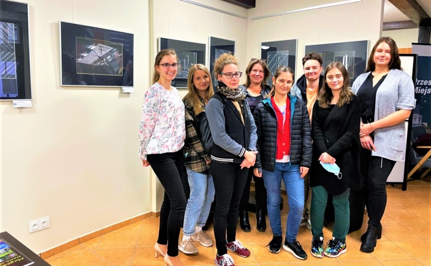 Racibórz niecodzienny. Wystawa fotografii studentek PWSZ - Serwis informacyjny z Raciborza - naszraciborz.pl