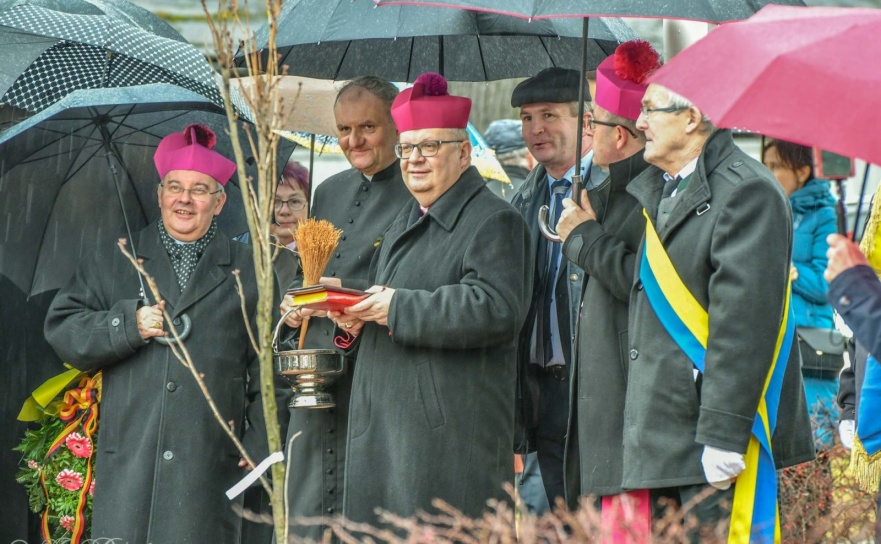 Dzień modlitwy i postu w intencji pokoju na świecie - Serwis informacyjny z Raciborza - naszraciborz.pl