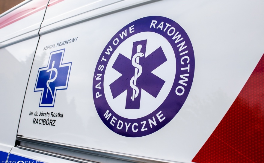 Nowa karetka dla raciborskiego szpitala. Powiat otrzymał 800 tysięcy złotych dotacji - Serwis informacyjny z Raciborza - naszraciborz.pl