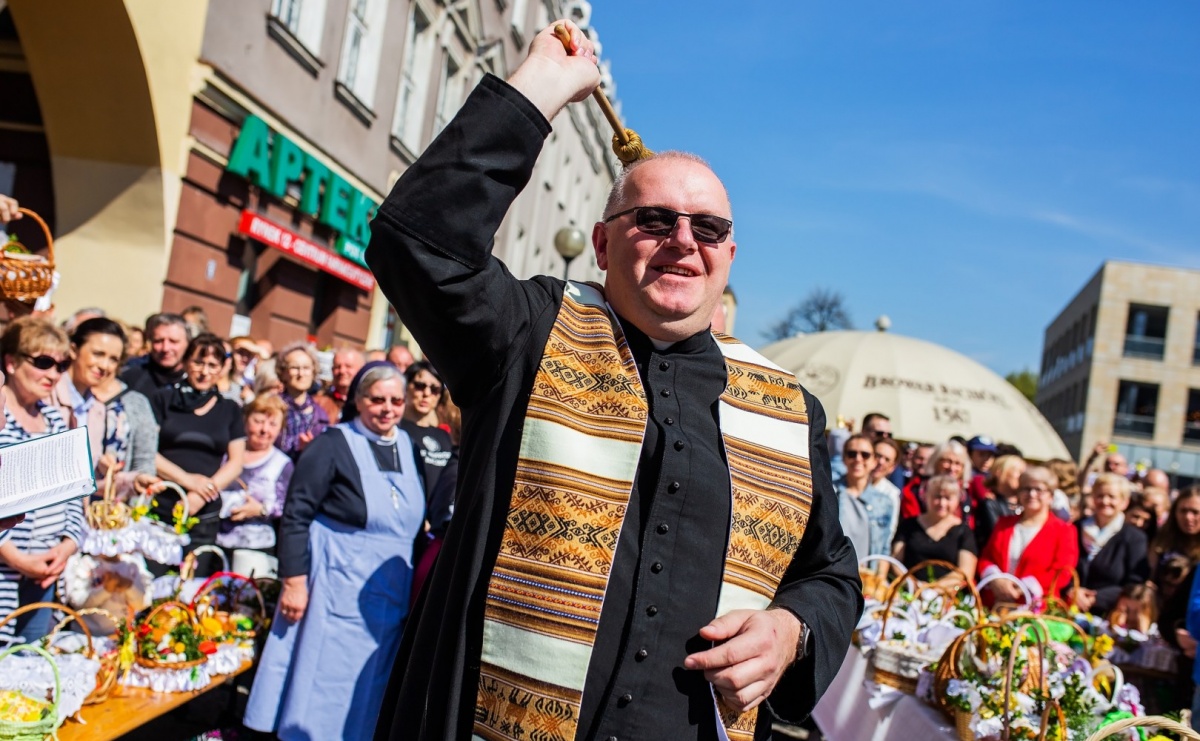 W Wielką Sobotę odbędzie się święcenie pokarmów na Rynku - Serwis informacyjny z Raciborza - naszraciborz.pl