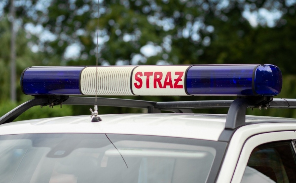 Wózek widłowy zmiażdżył podudzie pracownika - Serwis informacyjny z Raciborza - naszraciborz.pl