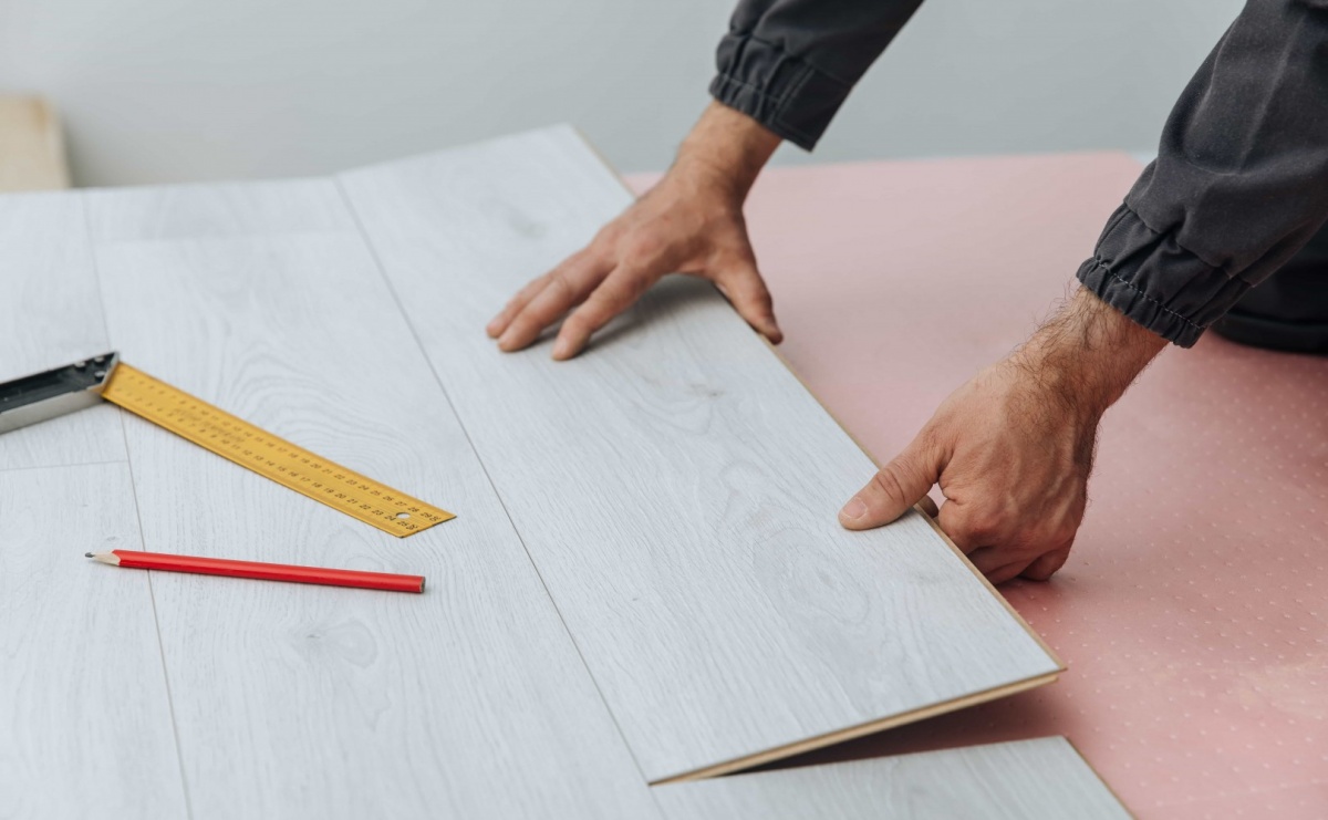 Panele laminowane - jaką folie wybrać? - Serwis informacyjny z Raciborza - naszraciborz.pl