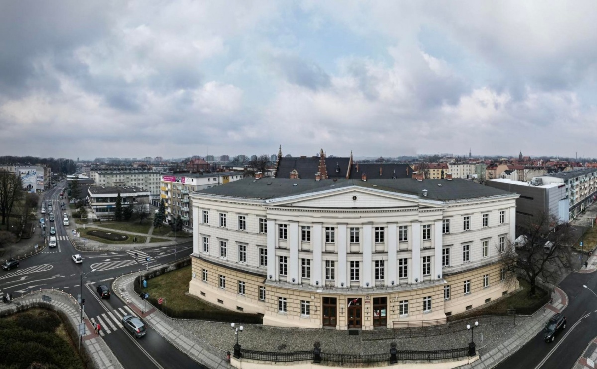 Raciborskiej Temidzie brakuje ławników. Trzeba przeprowadzić wybory uzupełniające na kadencję 2024–2027 - Serwis informacyjny z Raciborza - naszraciborz.pl