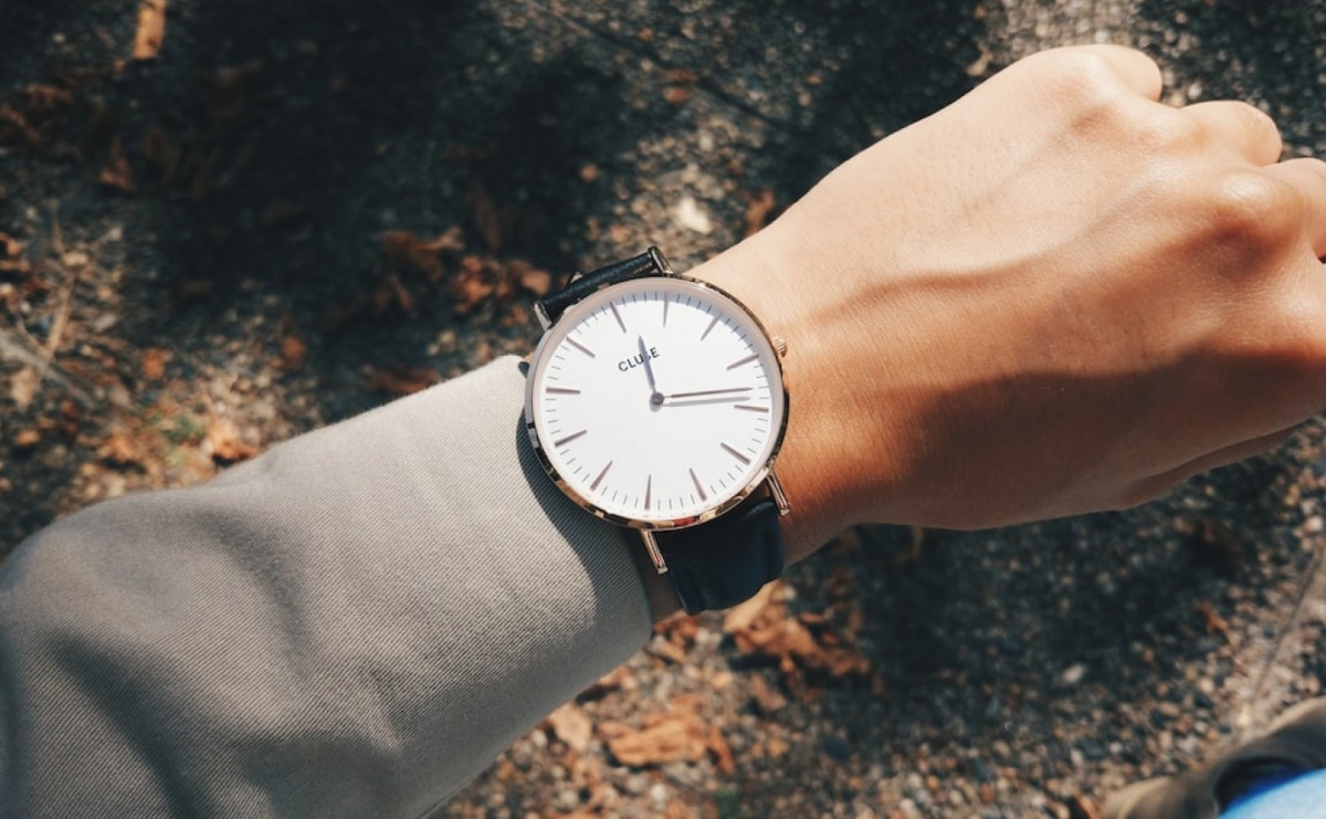 Jak wybrać ponadczasowy zegarek damski? - Serwis informacyjny z Raciborza - naszraciborz.pl