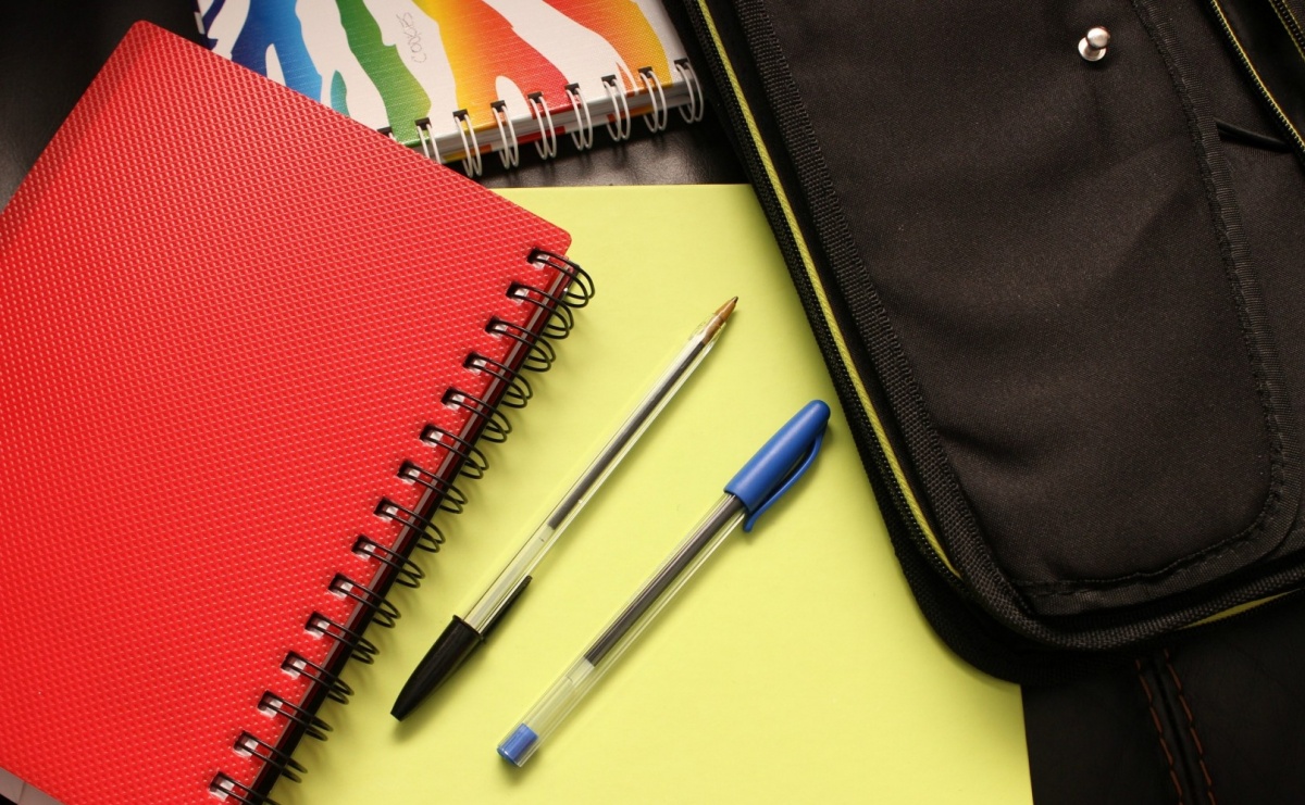 Wybór artykułów szkolnych - Serwis informacyjny z Raciborza - naszraciborz.pl