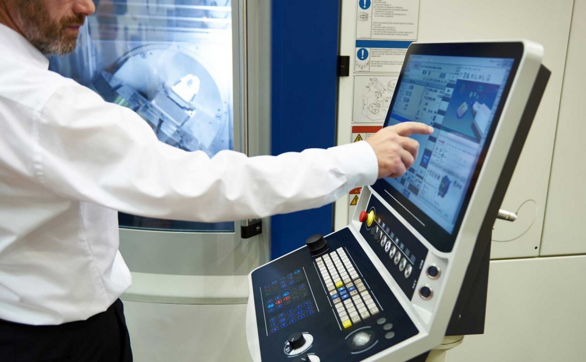 Wtryskiwanie – co to jest i na czym polega? - Serwis informacyjny z Raciborza - naszraciborz.pl