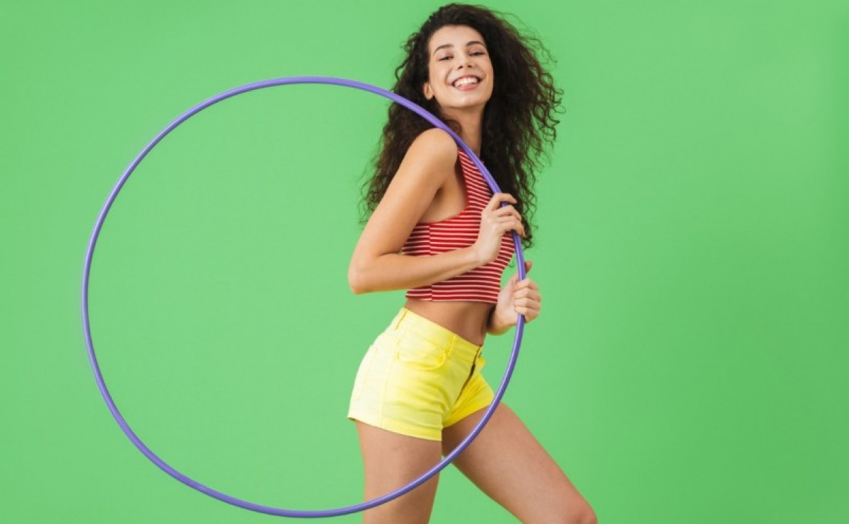 Jak ćwiczyć hula hop z obciążeniem? - Serwis informacyjny z Raciborza - naszraciborz.pl