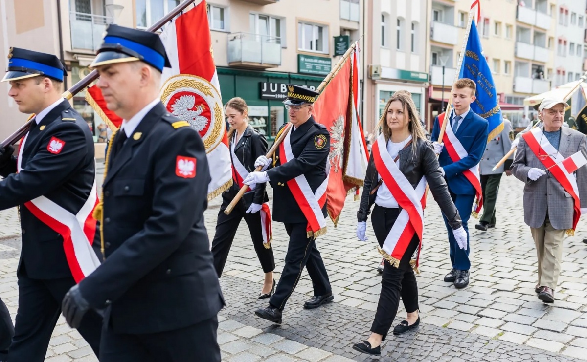 Obchody Narodowego Święta Konstytucji 3 Maja i 1. Memoriał im. asp. Michała Kędzierskiego - Serwis informacyjny z Raciborza - naszraciborz.pl