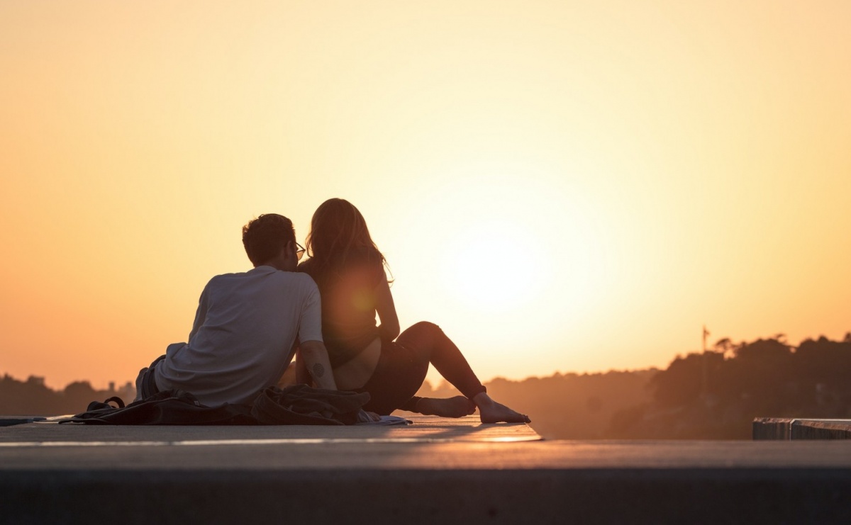 Pomysły na wyjątkowy prezent dla dziewczyny – 5 kreatywnych propozycji! - Serwis informacyjny z Raciborza - naszraciborz.pl