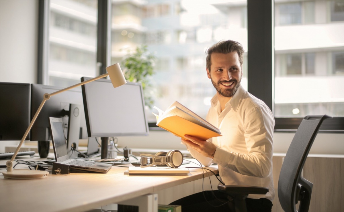 Masz siedzącą pracę? Przeczytaj i chroń swoje zdrowie! - Serwis informacyjny z Raciborza - naszraciborz.pl