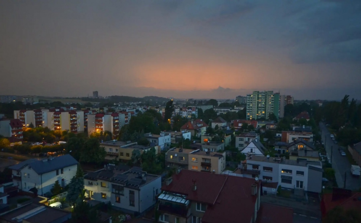 Burze nad powiatem raciborskim – ostrzeżenie drugiego stopnia - Serwis informacyjny z Raciborza - naszraciborz.pl