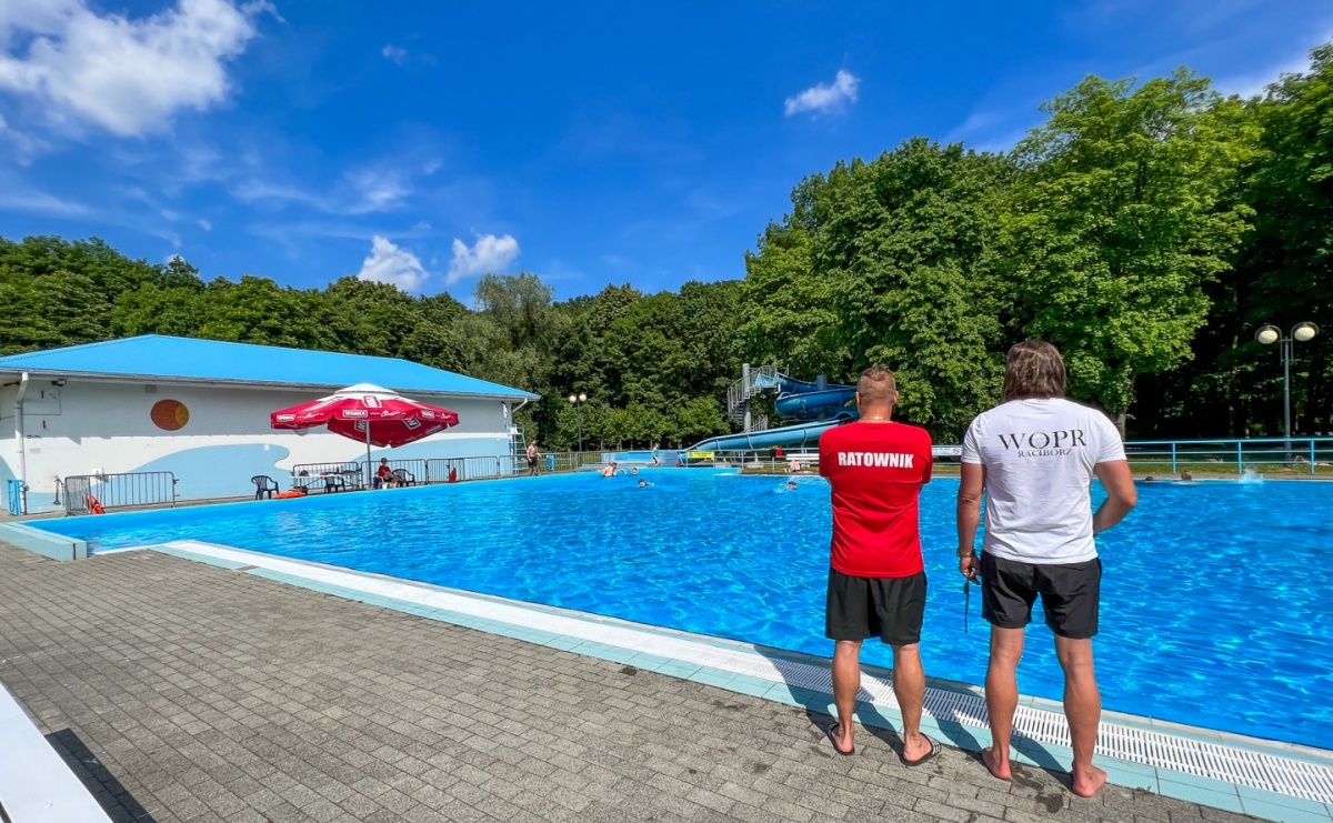 Co dalej z basenem w Oborze? Radni i dyrekcja OSiR o problemach, planach i starcie sezonu - Serwis informacyjny z Raciborza - naszraciborz.pl