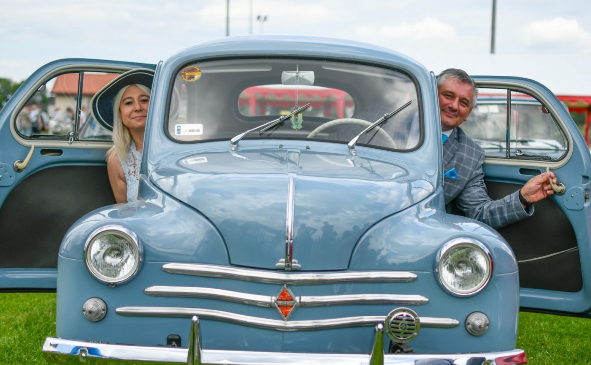 Rekordowy zlot zabytkowych pojazdów w Zabełkowie - Serwis informacyjny z Raciborza - naszraciborz.pl