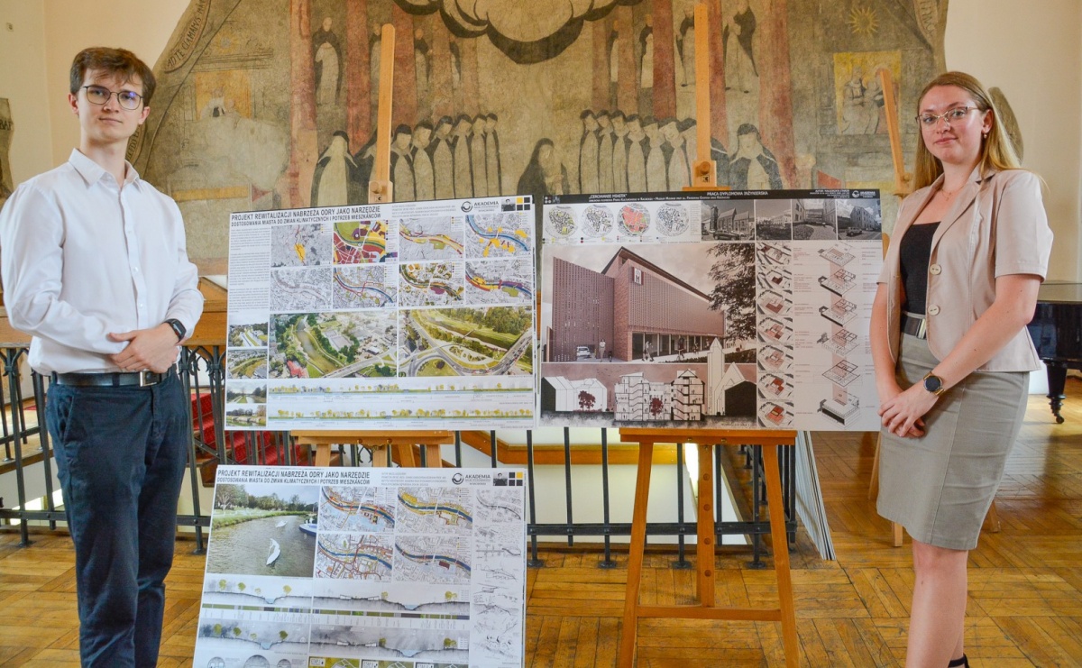 Studenci architektury raciborskiej ANS prezentowali swoje inżynierskie prace dyplomowe - Serwis informacyjny z Raciborza - naszraciborz.pl