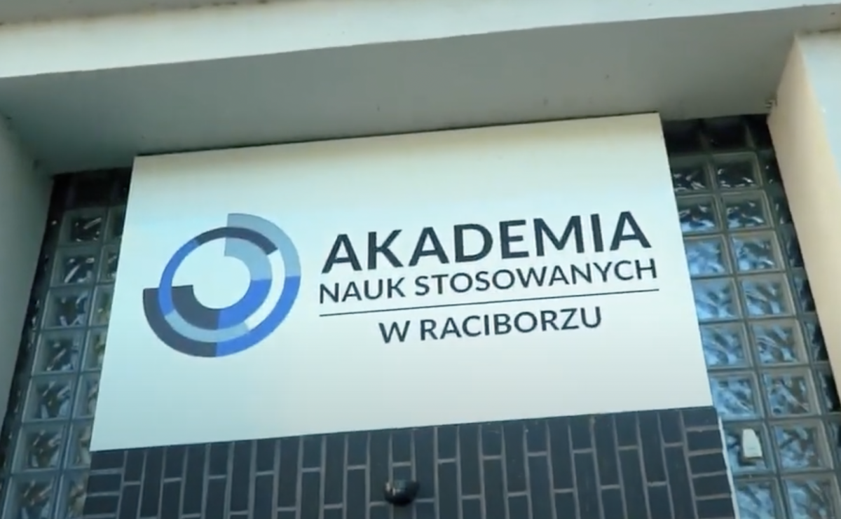 10 powodów, dla których warto studiować filologię czeską w Akademii Nauk Stosowanych w Raciborzu - Serwis informacyjny z Raciborza - naszraciborz.pl