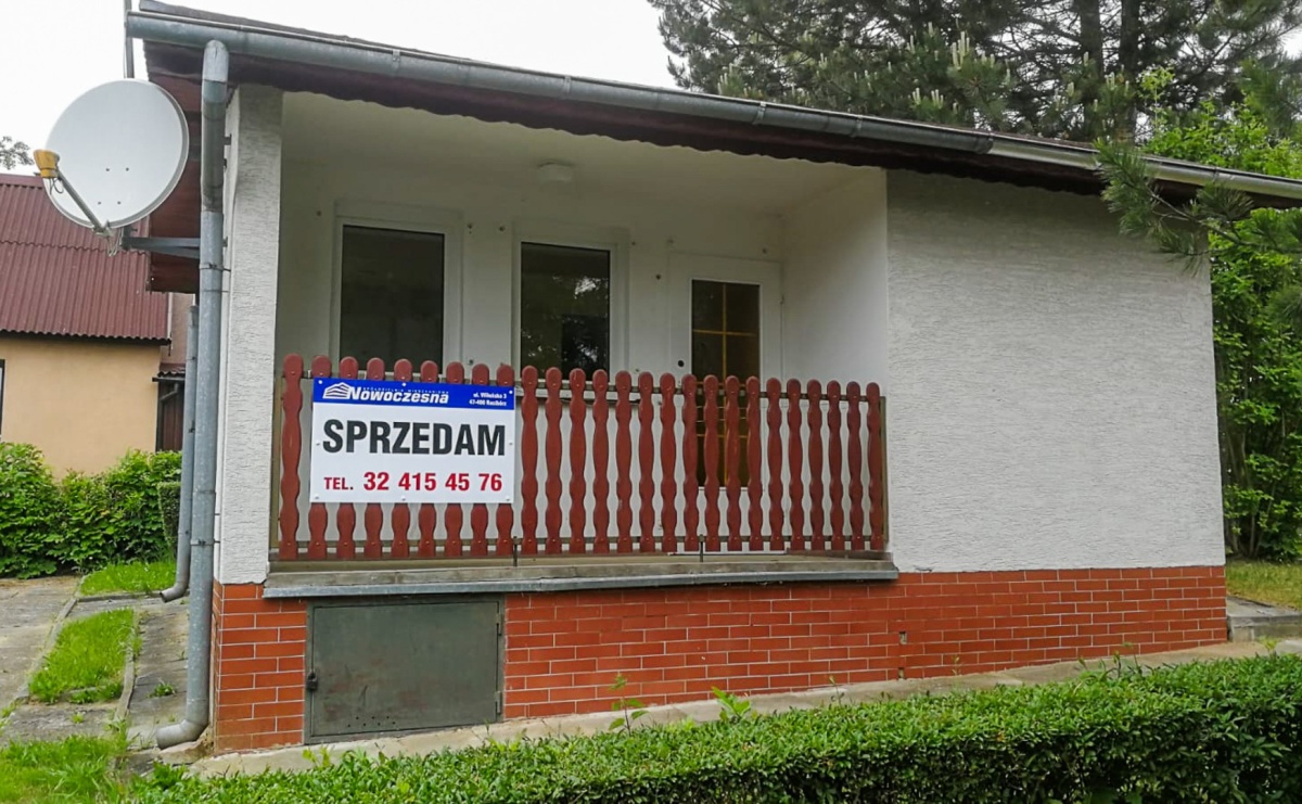 Nowoczesna sprzedaje budynek letniskowy - Serwis informacyjny z Raciborza - naszraciborz.pl