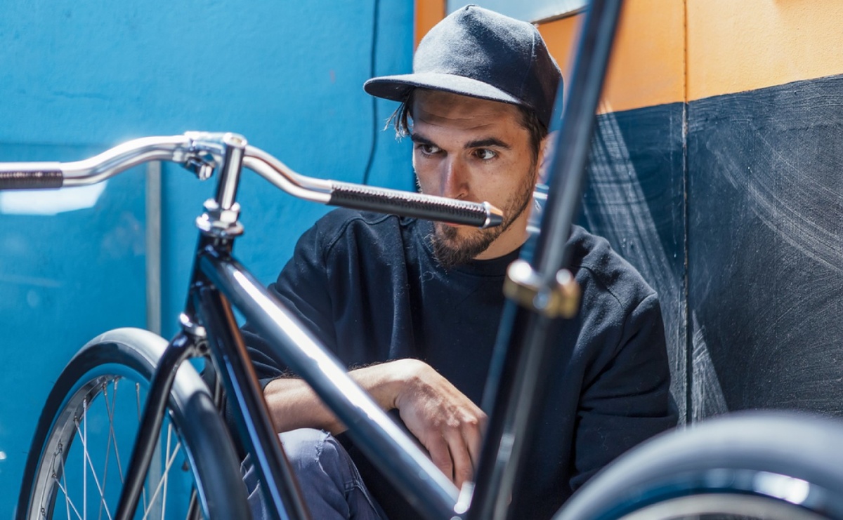 Jak dobrać modną czapkę z daszkiem na lato? - Serwis informacyjny z Raciborza - naszraciborz.pl