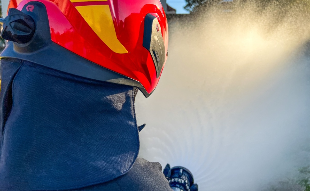 Kiedy dzieci w domu się nudzą… Kolejne podpalenie przy Stalmacha - Serwis informacyjny z Raciborza - naszraciborz.pl