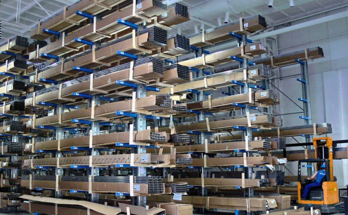 Materiały ponadgabarytowe i dłużycowe - Jak przechowywać długie i ponadgabarytowe materiały? - Serwis informacyjny z Raciborza - naszraciborz.pl