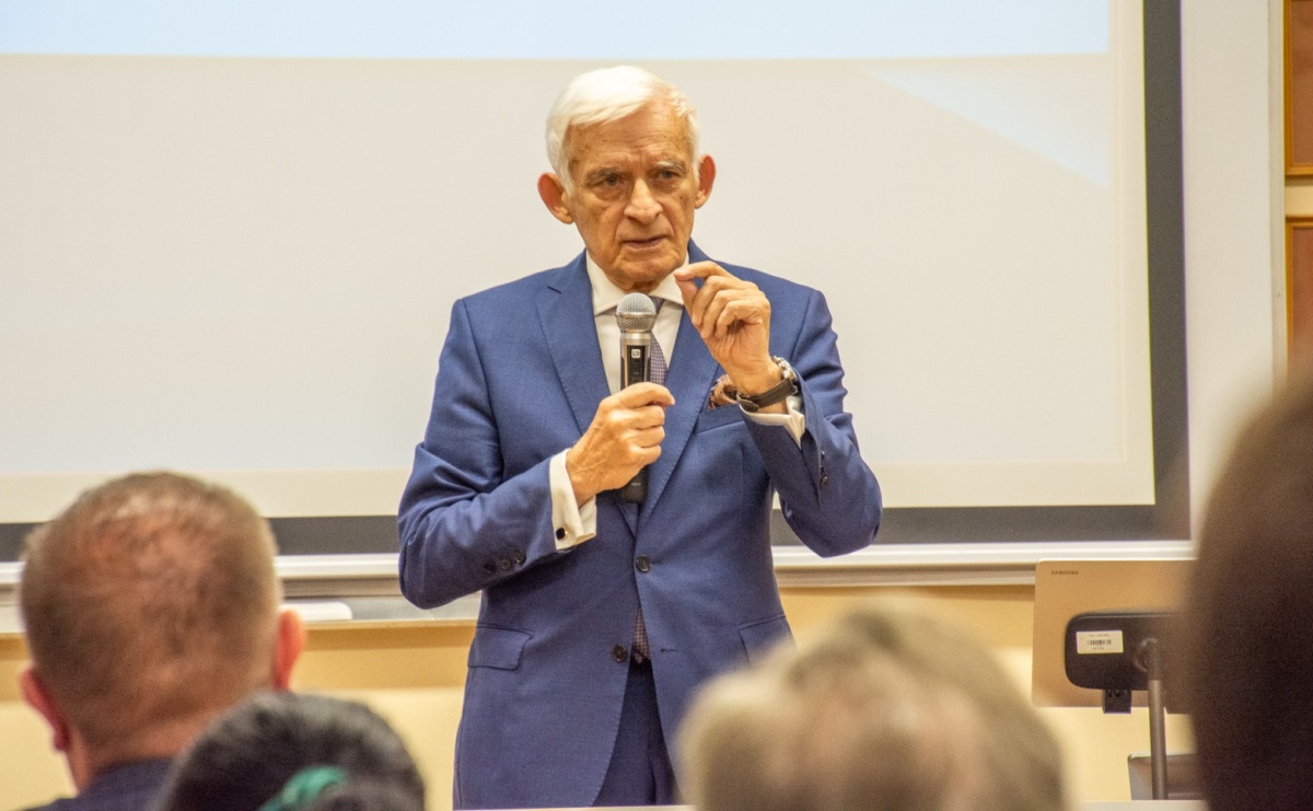 Jerzy Buzek gościem na seminarium Eunomii w raciborskiej ANS - Serwis informacyjny z Raciborza - naszraciborz.pl