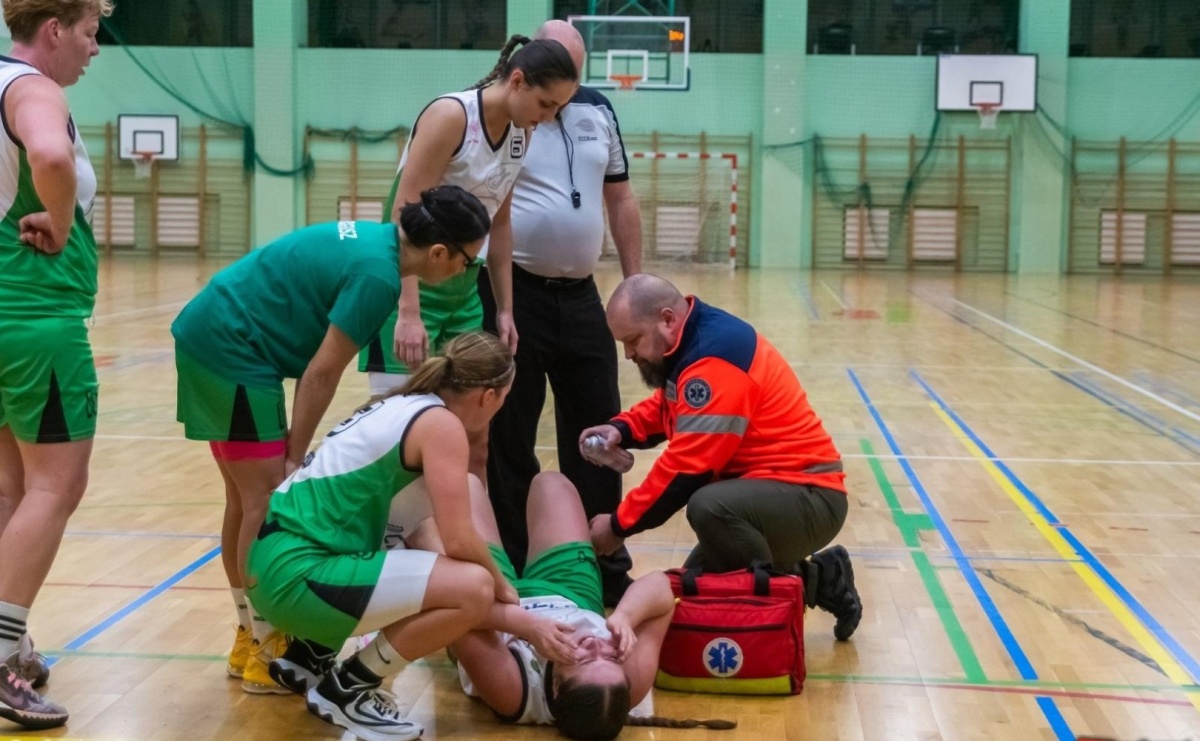 Dziesięć najczarniejszych minut w historii. Koszykarki RKK AZS Racibórz walczą o zdrowie - Serwis informacyjny z Raciborza - naszraciborz.pl