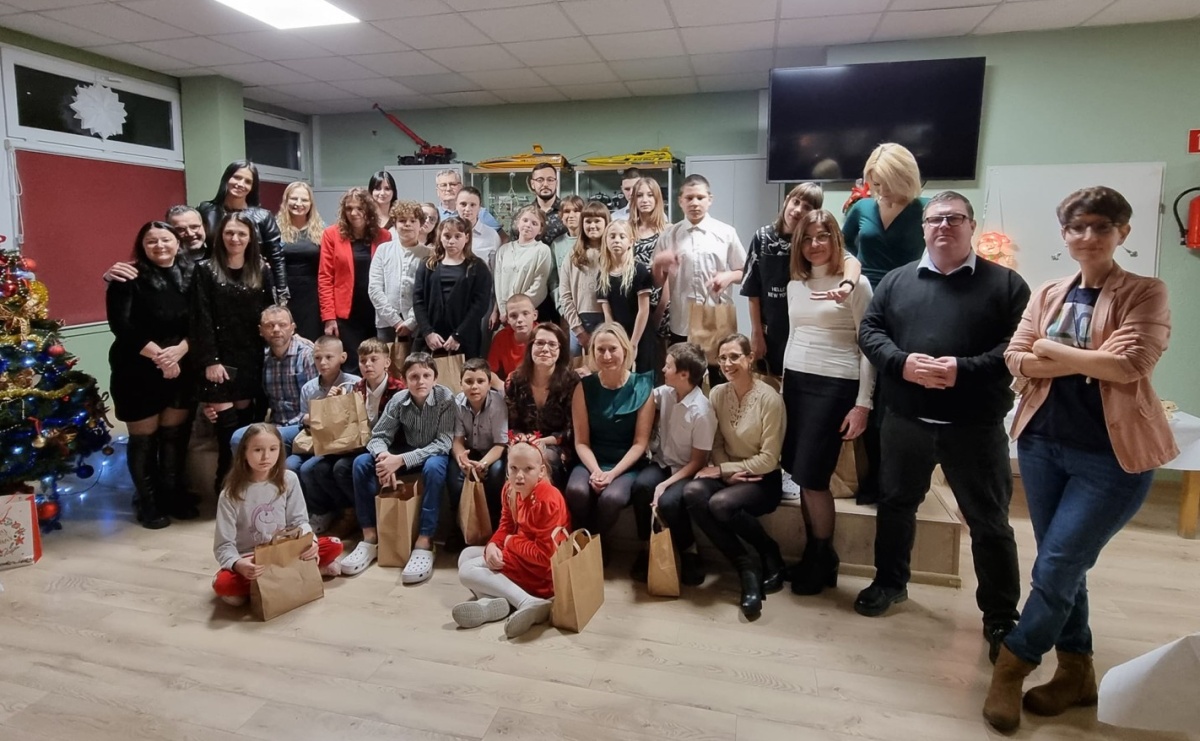 Pomocna dłoń zawiesza działalność Klubu dla Młodzieży Strefa [Oświadczenie] - Serwis informacyjny z Raciborza - naszraciborz.pl