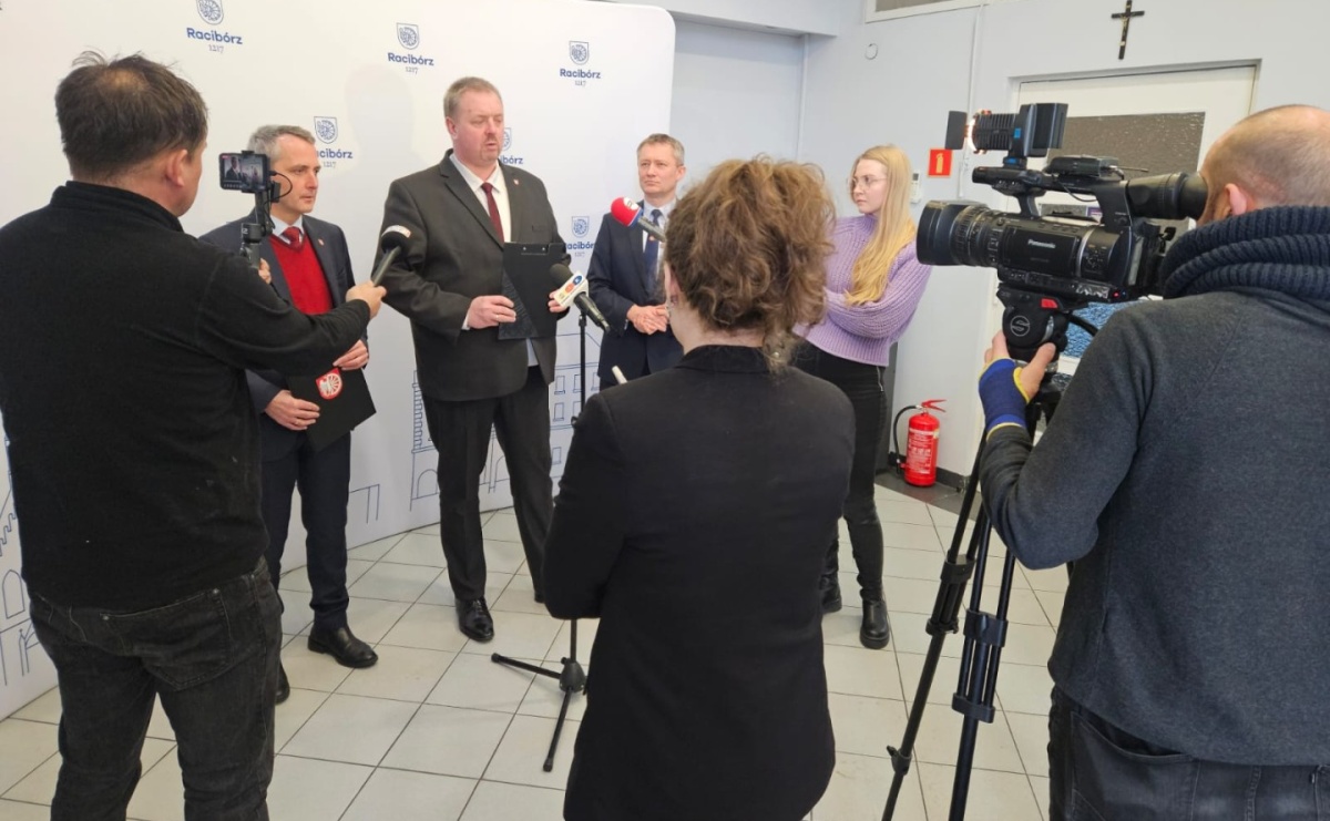 Decyzje radnych uniemożliwiają działanie stowarzyszenia Pomocna dłoń [INFORMACJA URZĘDU MIASTA] - Serwis informacyjny z Raciborza - naszraciborz.pl