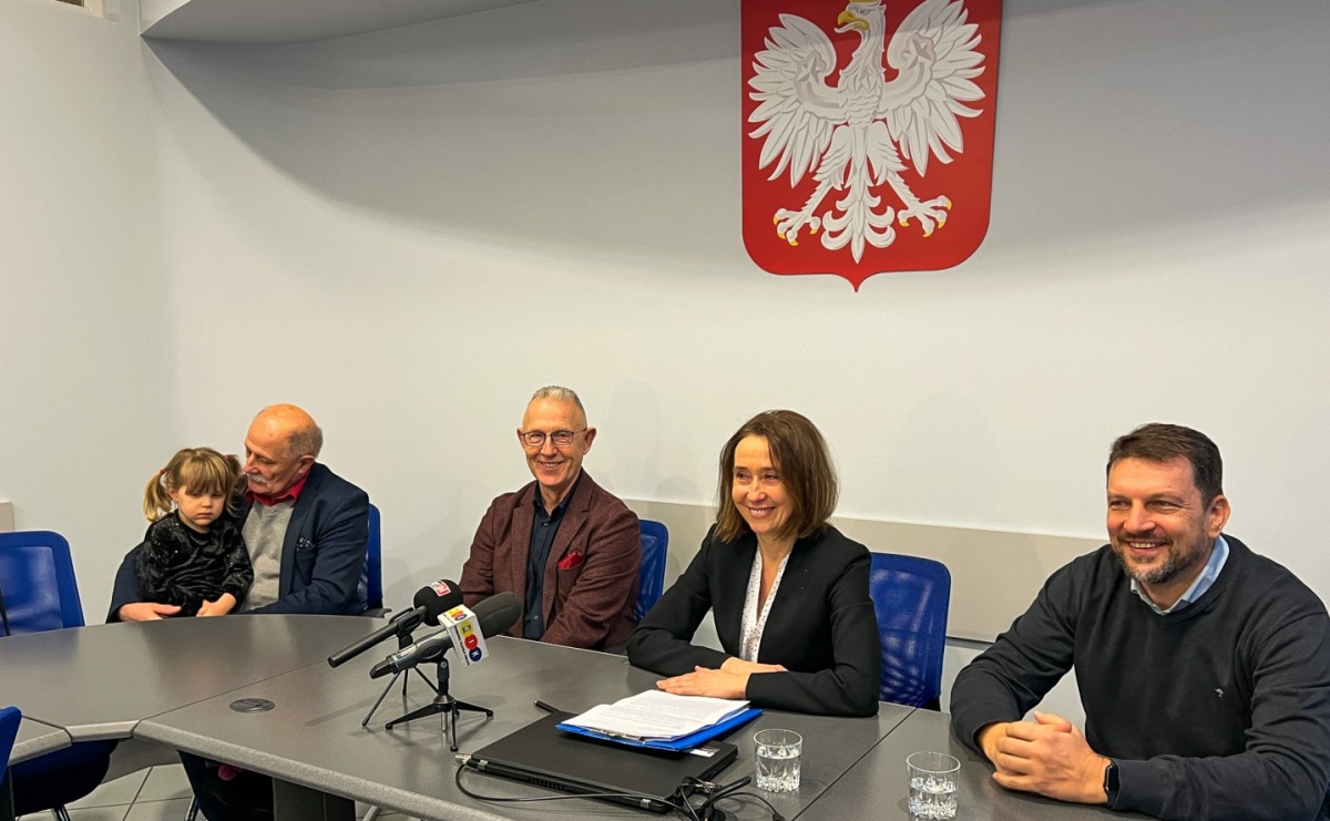 Podstęp, naruszenie dyscypliny, manipulacja i dezinformacja. Konferencja prasowa rządzących klubów w Radzie Miasta - Serwis informacyjny z Raciborza - naszraciborz.pl