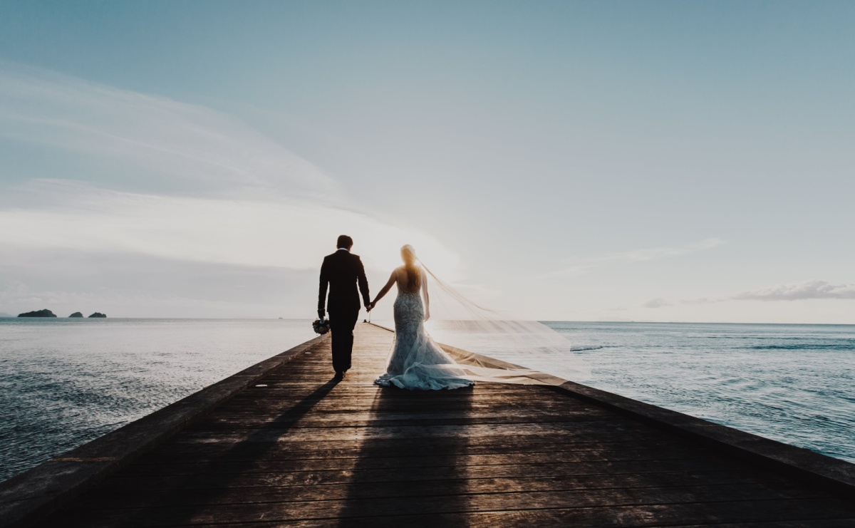 Inspiracje filmem Stranger Things - nietypowy film ślubny - Serwis informacyjny z Raciborza - naszraciborz.pl