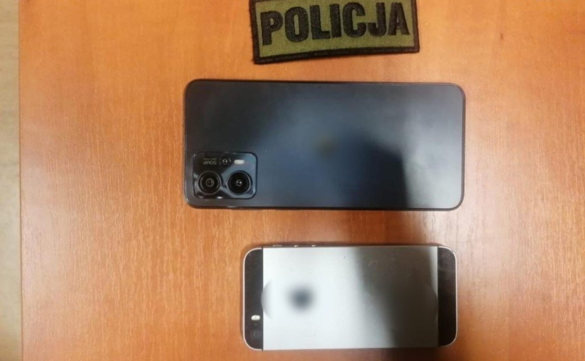Raciborscy kryminalni odzyskali skradzione telefony - Serwis informacyjny z Raciborza - naszraciborz.pl
