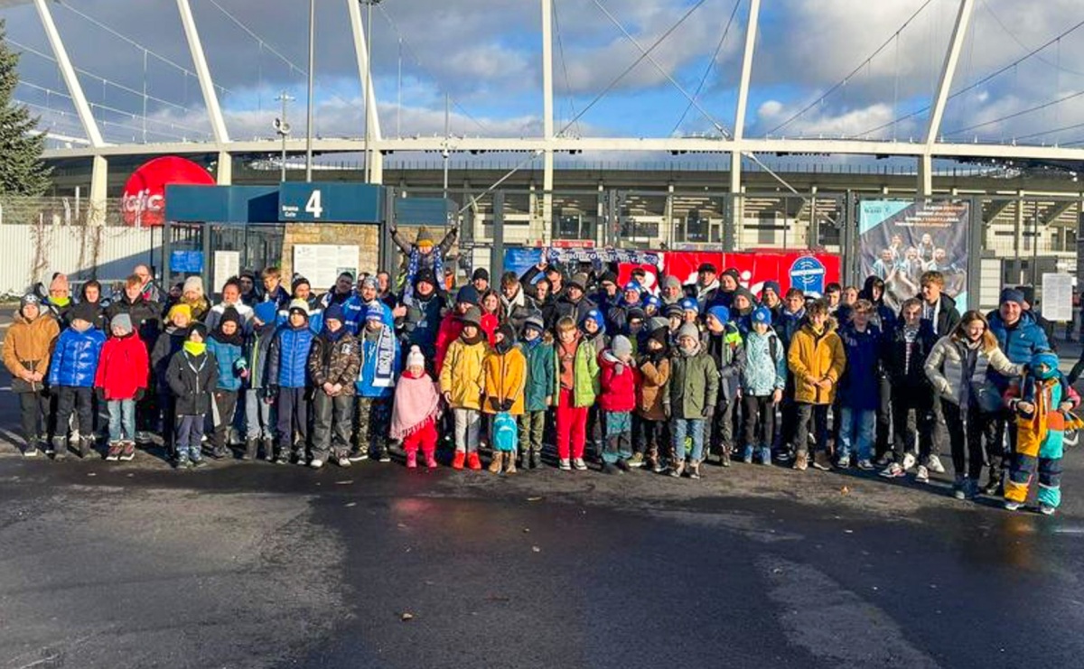 Niebiescy z Raciborza organizują wyjazd na mecz Ruch kontra Legia. Dzieci jadą gratis - Serwis informacyjny z Raciborza - naszraciborz.pl